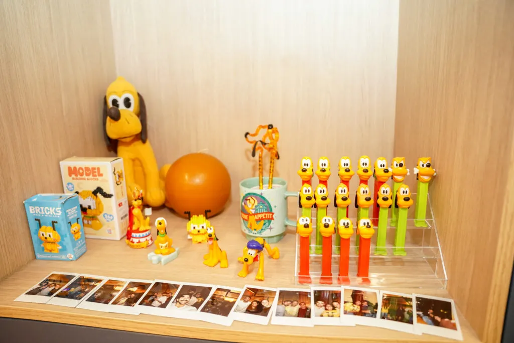 pluto-aboutus-8